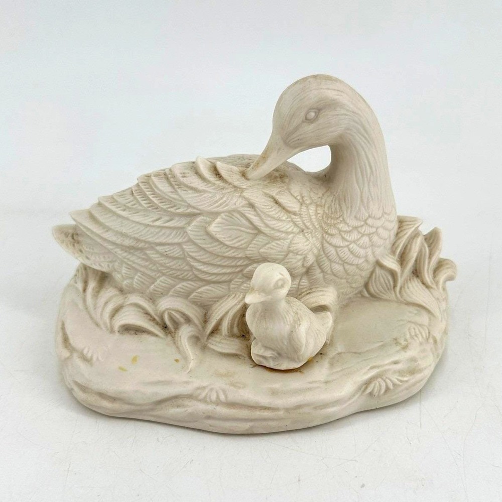 Vintage Cottagecore Cabin Duck and Duckling Figurine‎ Off-White Matte Finish